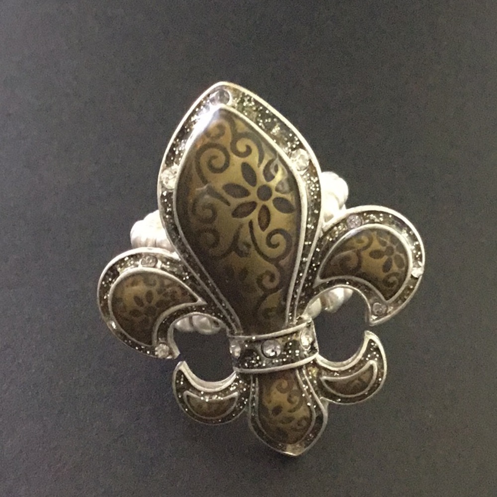 Antique Look  fleur de lis Design Statement Ring
